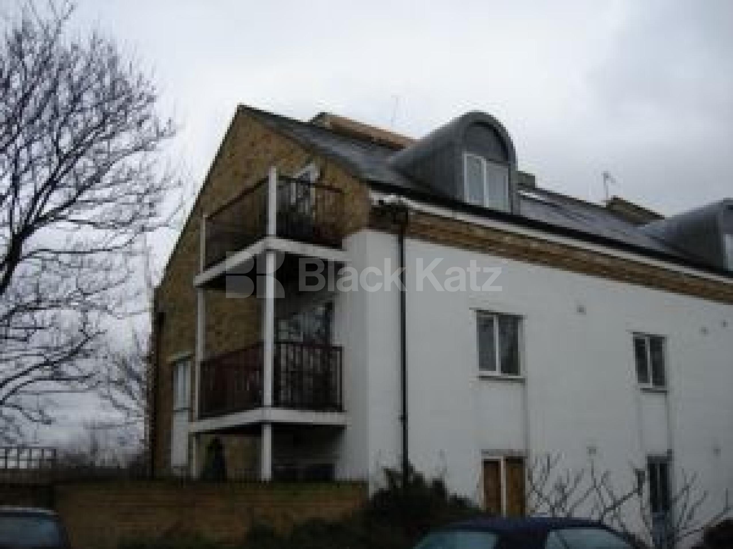 			LET, 1 Bedroom, 1 bath, 1 reception Apartment			 Park View Mews, Robsart Street, Stockwell SW9